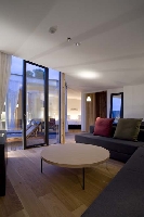 villa02.jpg